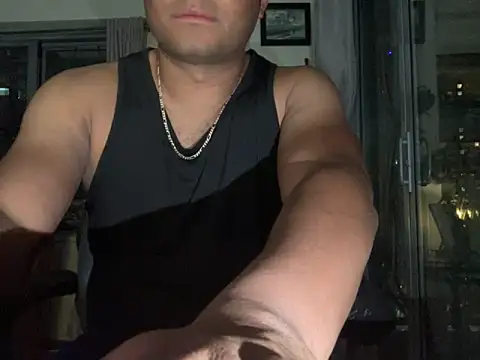 Snapshot of ThickDick_Daddy chatting on 10.20.25 ThickDick Daddy online show from 10.20.25