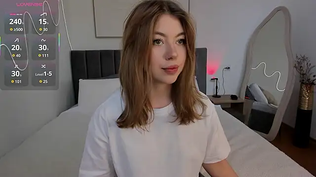 Snapshot of SimonaGerry chatting on 03.26.26 SimonaGerry online show from 03.26.26