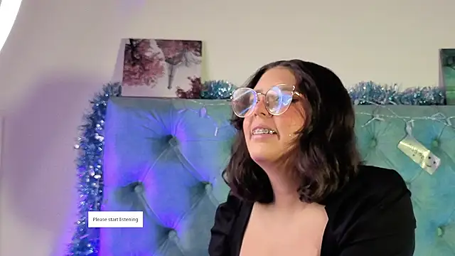 Paola Lyon  online show from 01.13.26