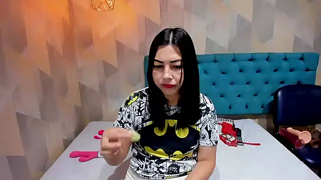 AdaFawxx online show from 04.30.26