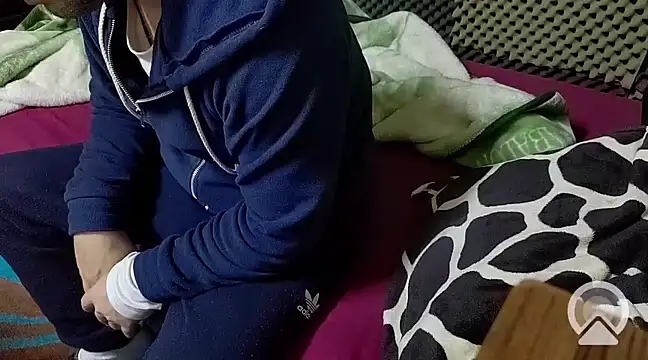 Snapshot of Arabeyes chatting on 02.23.25 Arabeyes online show from 02.23.25