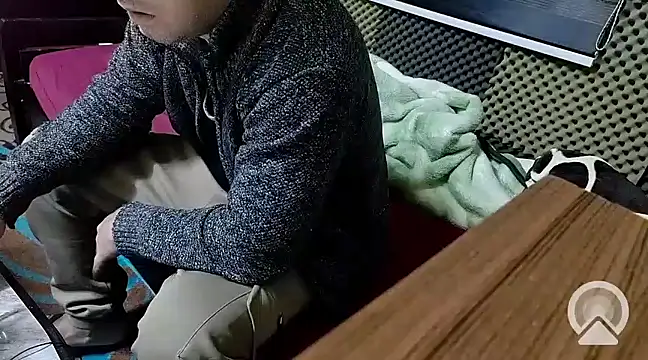 Snapshot of Arabeyes chatting on 03.03.25 Arabeyes online show from 03.03.25