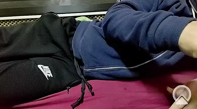 Snapshot of Arabeyes chatting on 03.20.25 Arabeyes online show from 03.20.25