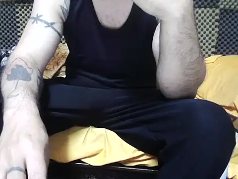 Snapshot of Arabeyes chatting on 11.11.25 Arabeyes online show from 11.11.25