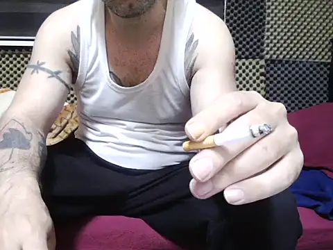 Snapshot of Arabeyes chatting on 11.26.25 Arabeyes online show from 11.26.25