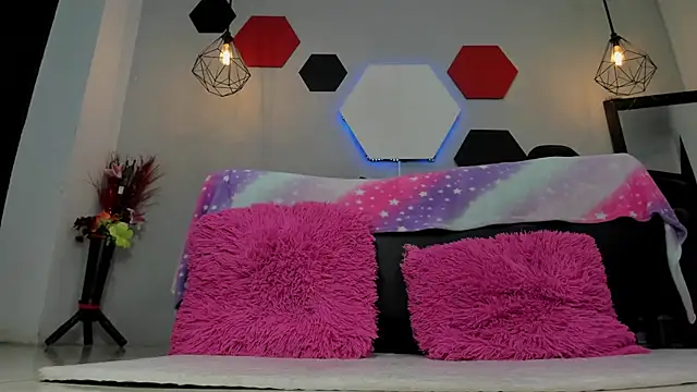 martinaclark online show from 09.28.25