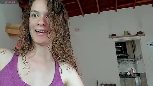 Snapshot of Rainbow_leia chatting on 04.03.26 Rainbow leia online show from 04.03.26