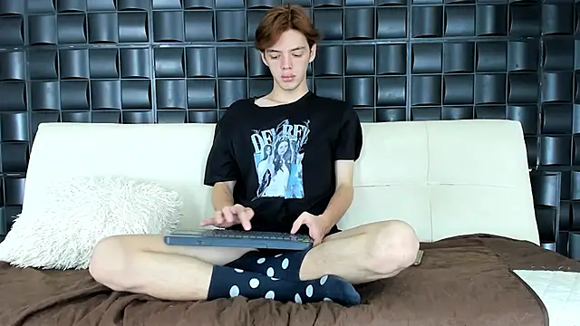 daniel hot03 online show from 03.16.25