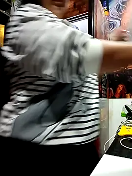 Snapshot of my-kitty chatting on 01.06.25 my-kitty online show from 01.06.25