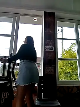 Snapshot of my-kitty chatting on 02.10.25 my-kitty online show from 02.10.25