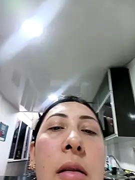 Snapshot of my-kitty chatting on 10.21.25 my-kitty online show from 10.21.25