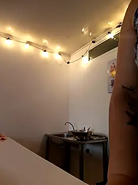 my-kitty online show from 12.17.25