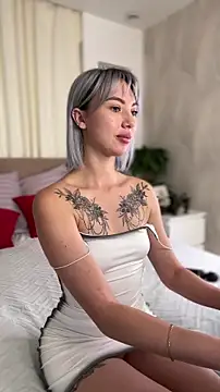 MiaMinx online show from 11.14.25