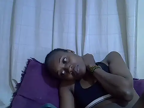 Snapshot of Tanaissa2 chatting on 10.08.25 Tanaissa2 online show from 10.08.25