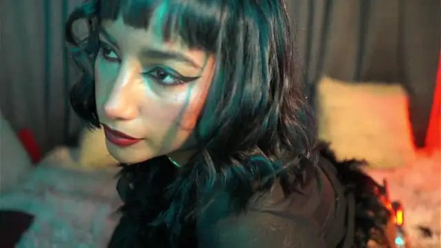 Snapshot of JulietaWinona chatting on 02.27.26 JulietaWinona online show from 02.27.26