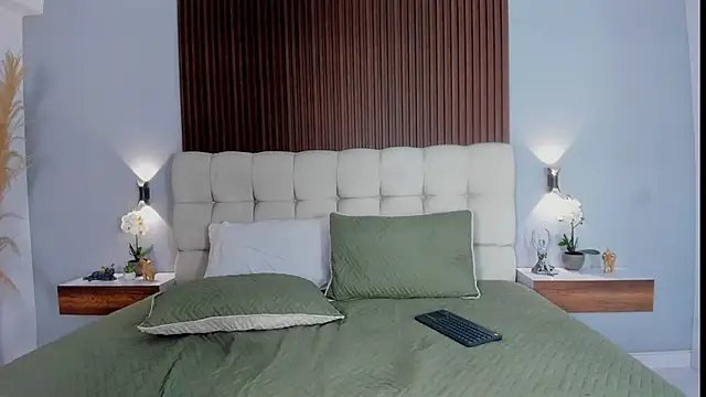 Snapshot of sofi_potter_ chatting on 02.18.26 sofi potter online show from 02.18.26