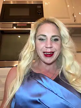 Snapshot of Kate-monroe chatting on 03.04.25 Kate-monroe online show from 03.04.25