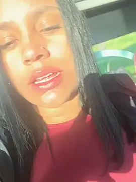 Snapshot of pamela_anderson_ chatting on 12.22.24 pamela anderson online show from 12.22.24