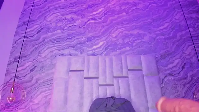 EmmaSwift  online show from 01.09.25