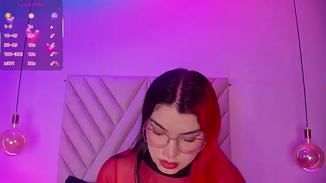 EmmaSwift  online show from 12.02.25