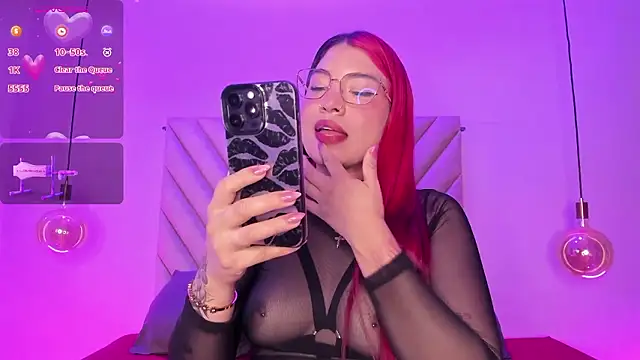 Snapshot of EmmaSwift_ chatting on 01.15.26 EmmaSwift online show from 01.15.26