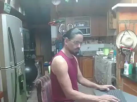 Dr Pocholate84 online show from 01.30.25