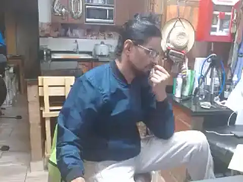 Dr Pocholate84 online show from 02.25.25