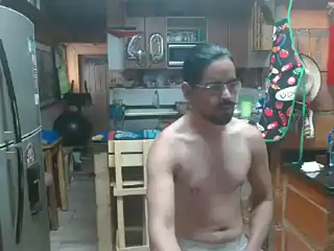 Dr Pocholate84 online show from 03.11.25