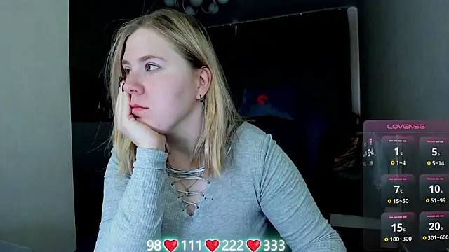 Snapshot of Olivia_Munk chatting on 06.21.26 Olivia Munk online show from 06.21.26