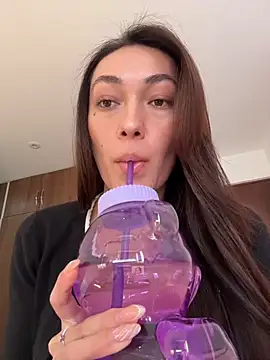 MichelleFerry  online show from 02.08.26