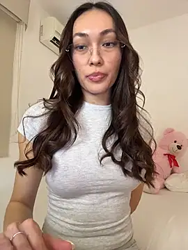 MichelleFerry  online show from 04.27.26