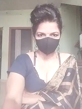 Snapshot of Shuttii_25 chatting on 11.19.25 Shuttii 25 online show from 11.19.25