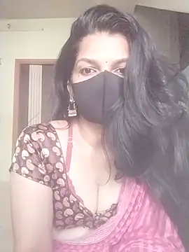 Snapshot of Shuttii_25 chatting on 02.13.26 Shuttii 25 online show from 02.13.26