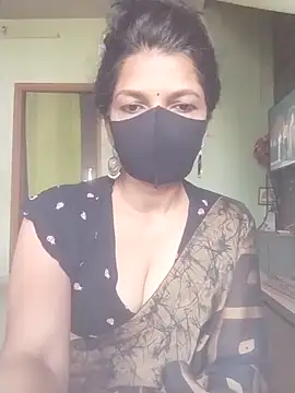 Snapshot of Shuttii_25 chatting on 03.05.26 Shuttii 25 online show from 03.05.26