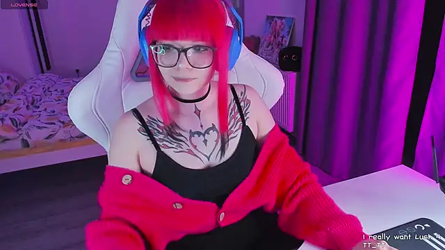 Snapshot of Yumi_Youkai chatting on 03.05.25 Yumi Youkai online show from 03.05.25