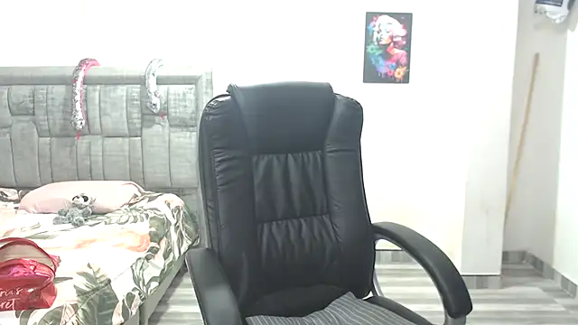 LAURA CRAIZY online show from 01.10.26