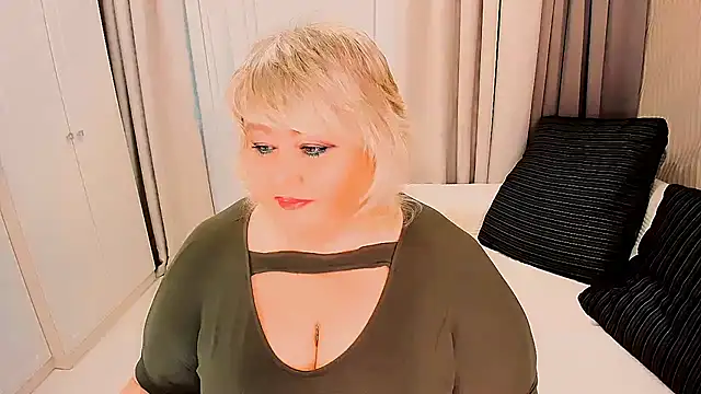BIGTITSBBW online show from 10.15.25