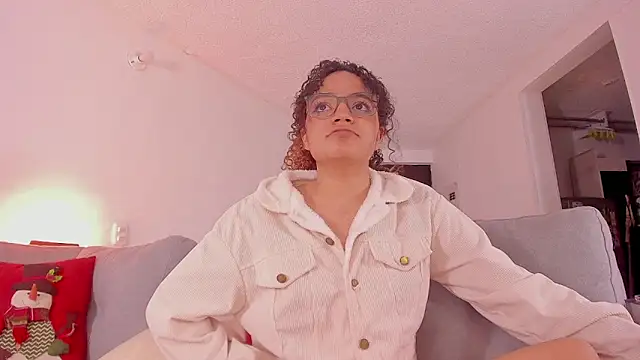 DAHLIA BROWNIE online show from 01.08.25