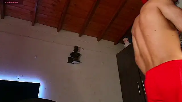 kuzzcoo online show from 08.03.26