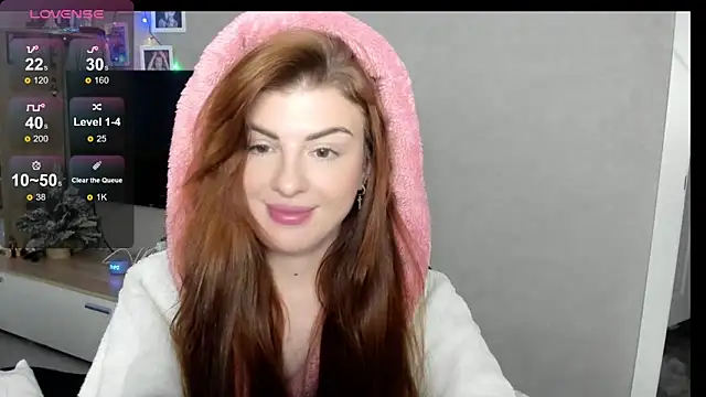 Snapshot of _comefeelme_ chatting on 12.19.24 comefeelme online show from 12.19.24