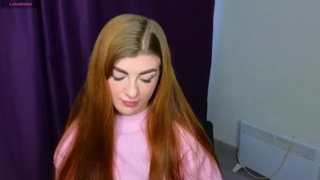 Snapshot of _comefeelme_ chatting on 02.06.25 comefeelme online show from 02.06.25