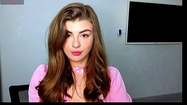 Snapshot of _comefeelme_ chatting on 03.08.25 comefeelme online show from 03.08.25