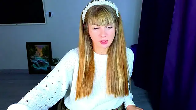 Snapshot of _comefeelme_ chatting on 11.17.25 comefeelme online show from 11.17.25