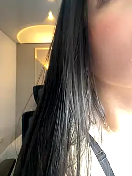 Snapshot of Miss_blue69 chatting on 10.03.25 Miss blue69 online show from 10.03.25