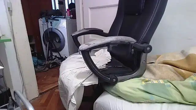 Snapshot of tipko123 chatting on 10.19.25 tipko123 online show from 10.19.25