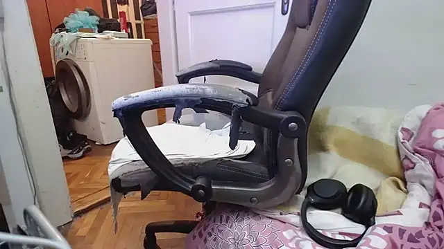 Snapshot of tipko123 chatting on 12.03.25 tipko123 online show from 12.03.25