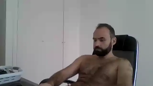 Snapshot of joaodias_97 chatting on 09.17.25 joaodias 97 online show from 09.17.25