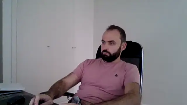 Snapshot of joaodias_97 chatting on 10.22.25 joaodias 97 online show from 10.22.25