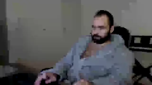 Snapshot of joaodias_97 chatting on 11.19.25 joaodias 97 online show from 11.19.25