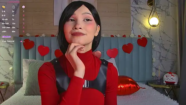 Snapshot of CarolReeves chatting on 02.15.25 CarolReeves online show from 02.15.25